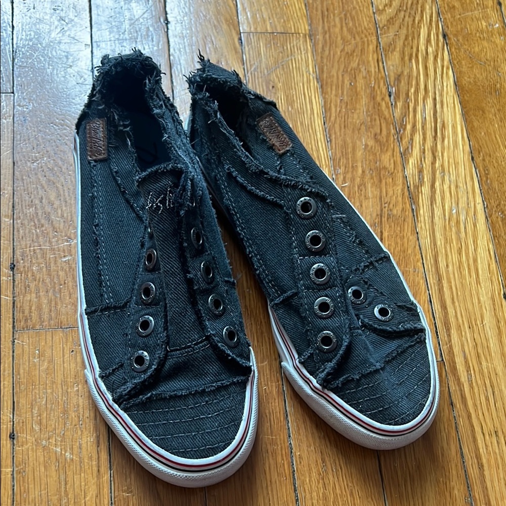 Black Distressed Blowfish Slip-On Sneakers